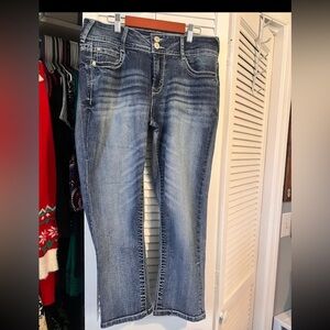 Wallflower Women's Light-Mid Blue Straight Leg Jeans